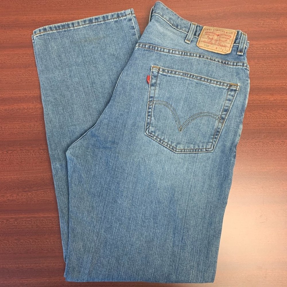 Vintage Men's 559 Relaxed Straight Mom Jean